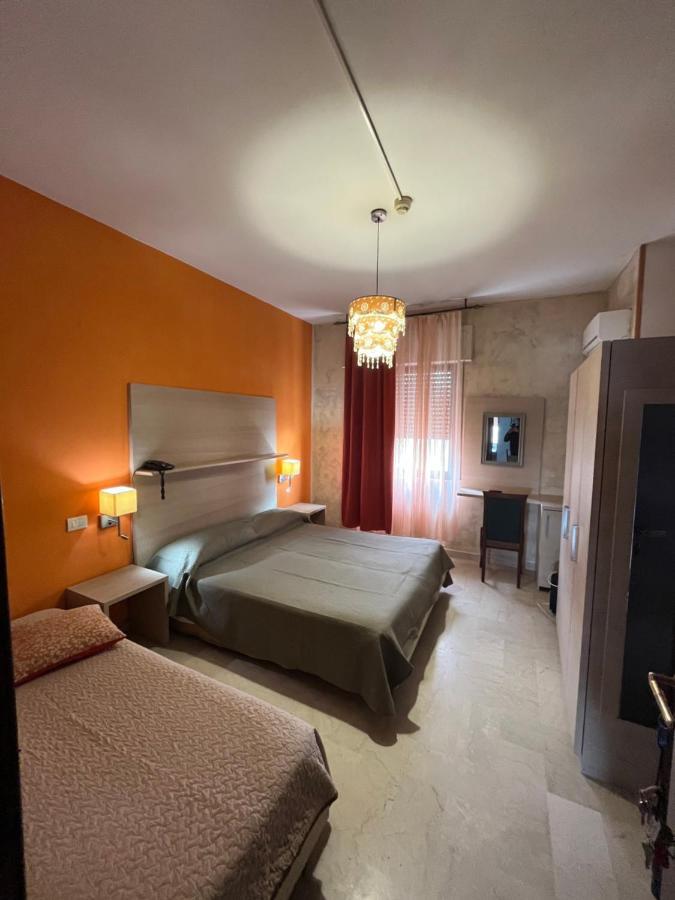 Hotel L'Approdo Brindisi Exterior photo